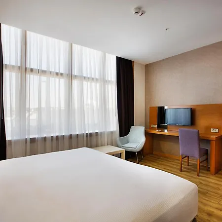 Hilton Garden Kocaeli Sekerpinar 4*